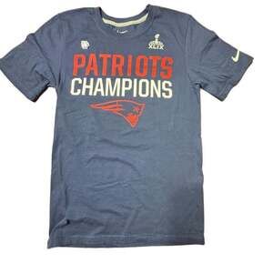 new england patriots super bowl tshirt mens size S Nike